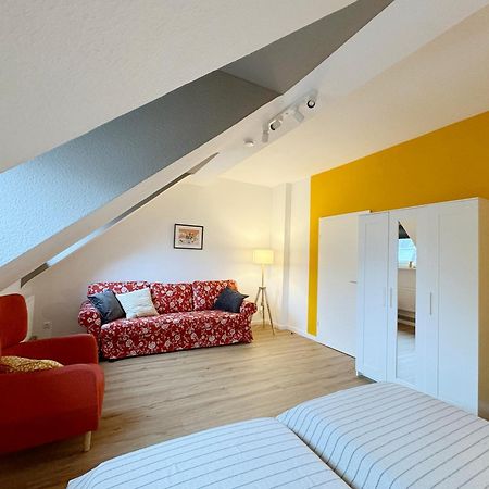 Big Flat With Fresh Renovation, Free Parking, Sonyps, Netflix Lejlighed Duisburg Eksteriør billede