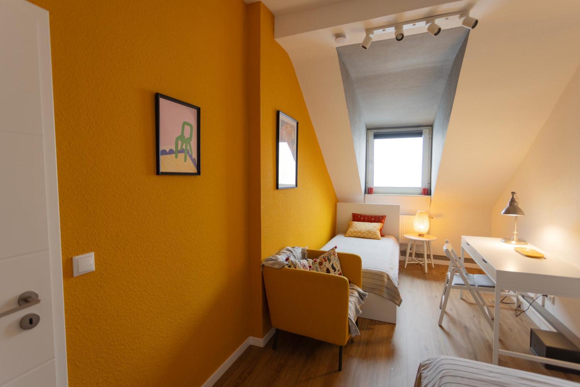 Big Flat With Fresh Renovation, Free Parking, Sonyps, Netflix Lejlighed Duisburg Eksteriør billede