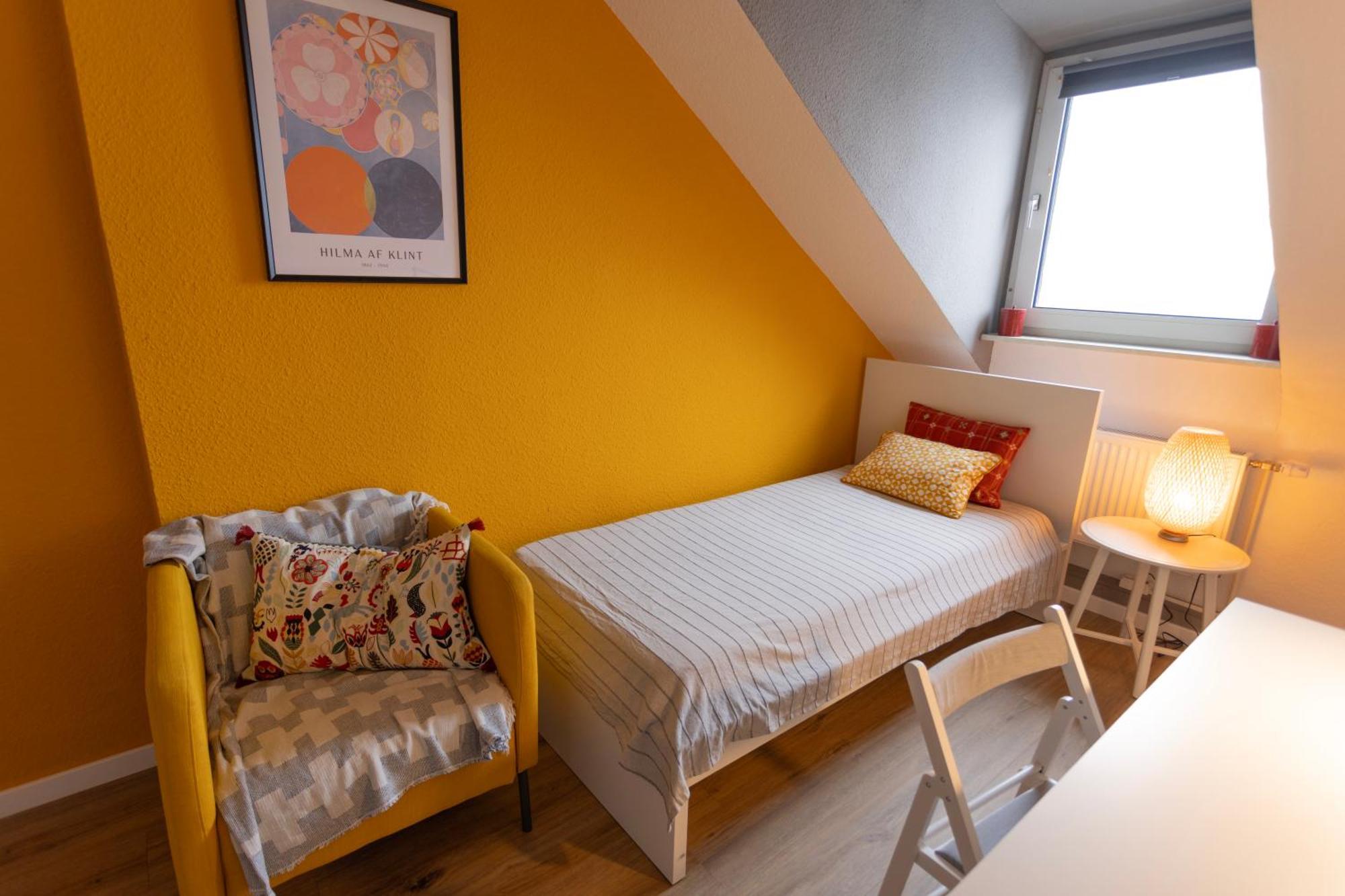 Big Flat With Fresh Renovation, Free Parking, Sonyps, Netflix Lejlighed Duisburg Eksteriør billede
