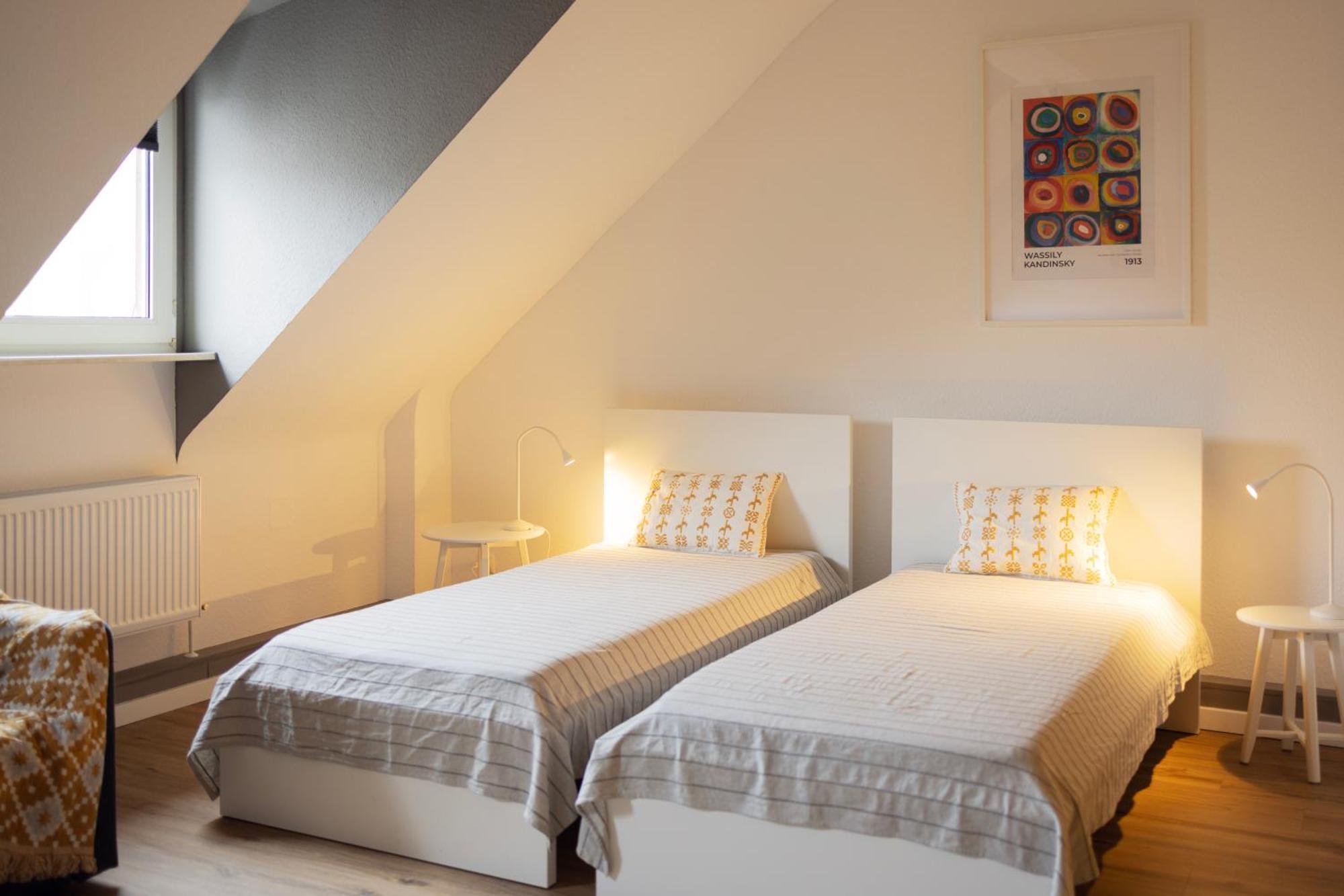 Big Flat With Fresh Renovation, Free Parking, Sonyps, Netflix Lejlighed Duisburg Eksteriør billede