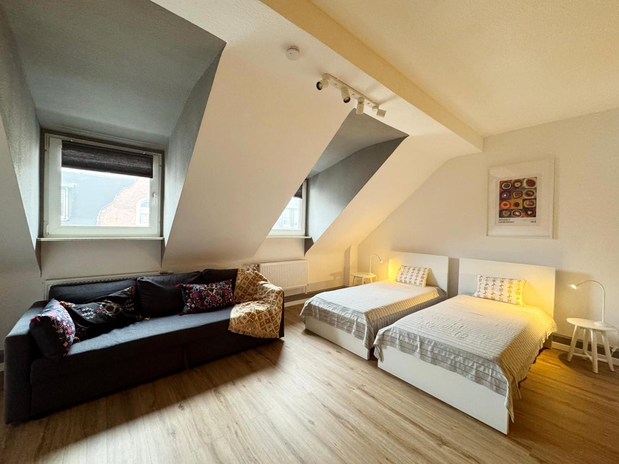 Big Flat With Fresh Renovation, Free Parking, Sonyps, Netflix Lejlighed Duisburg Eksteriør billede